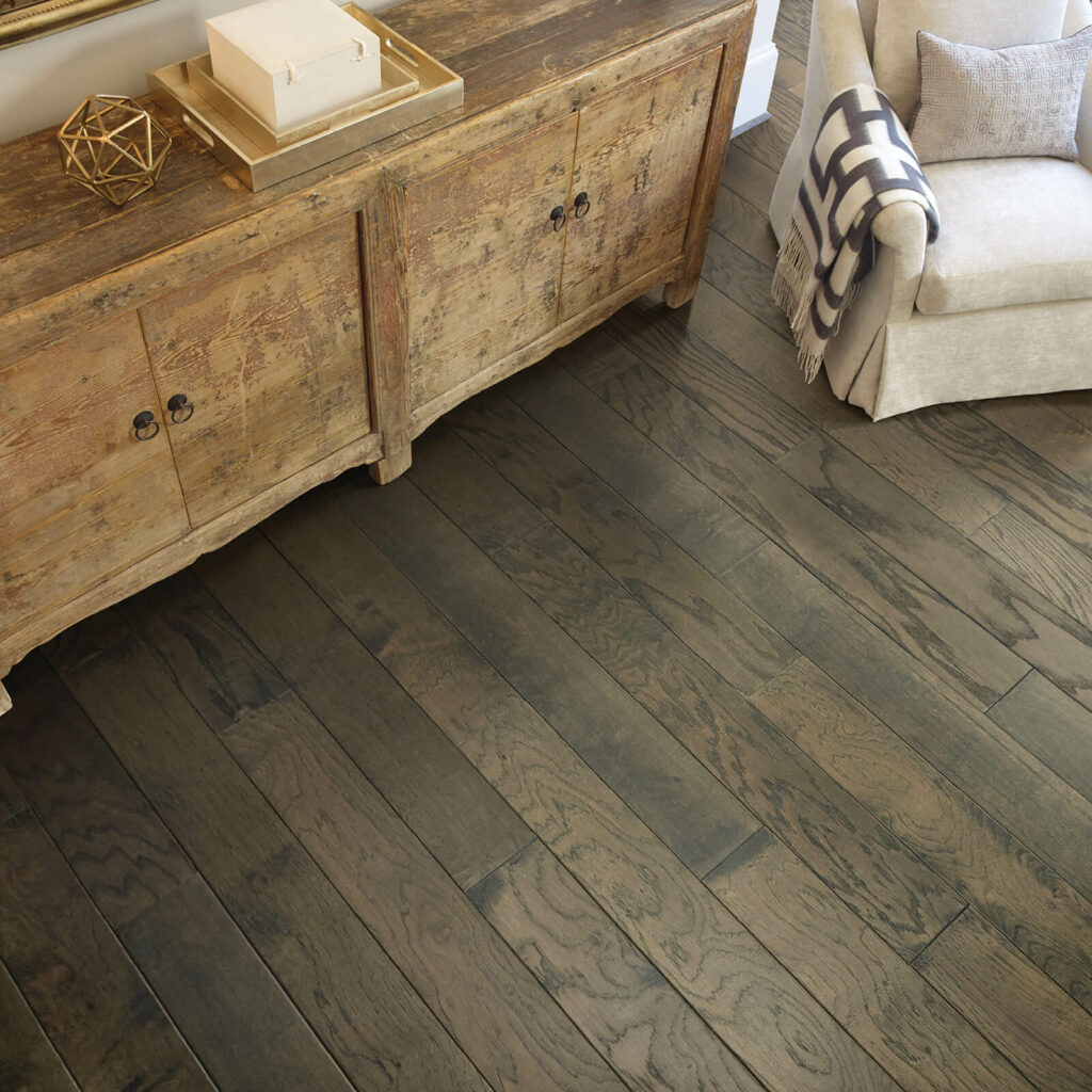 Protect Your Hardwood Over the Holidays | House of Carpet